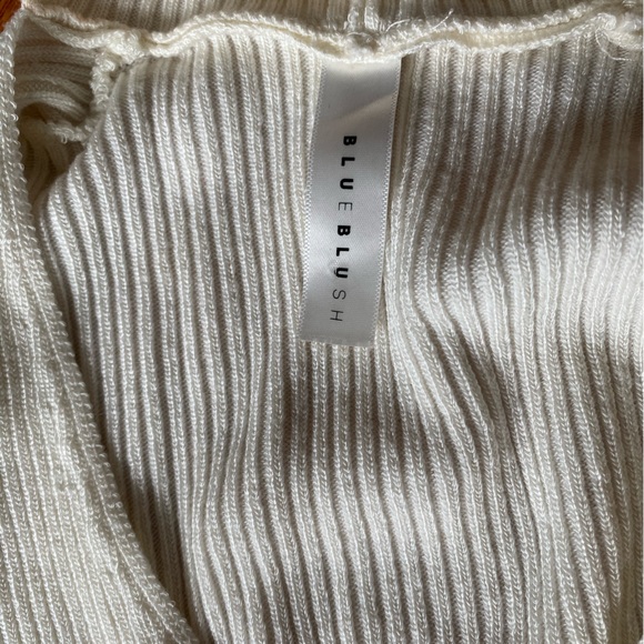 White Half Turtleneck Long-sleeve Sweater - Picture 4 of 4